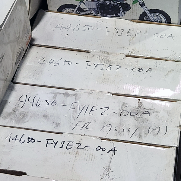 FYM Motorcycles Wheels and Tires Parts Pallet