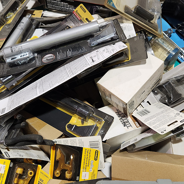 Hardware 02 Pallet