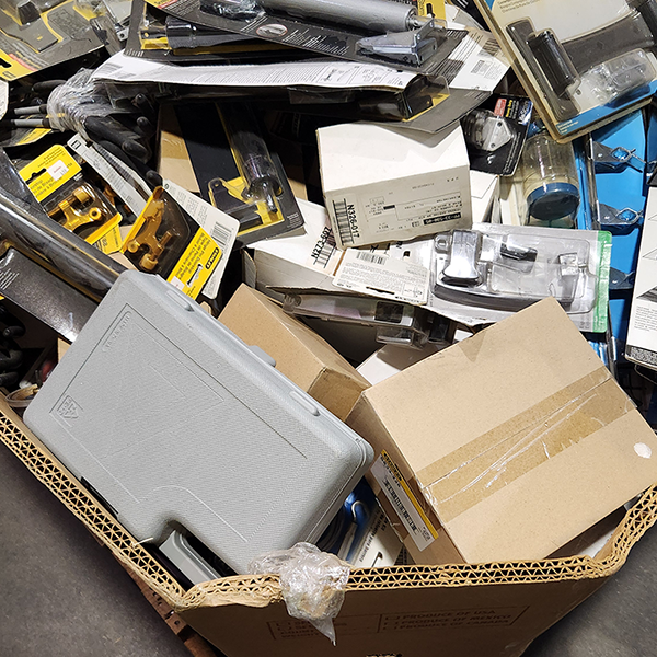 Hardware 02 Pallet