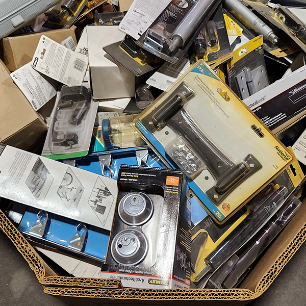 Hardware 02 Pallet