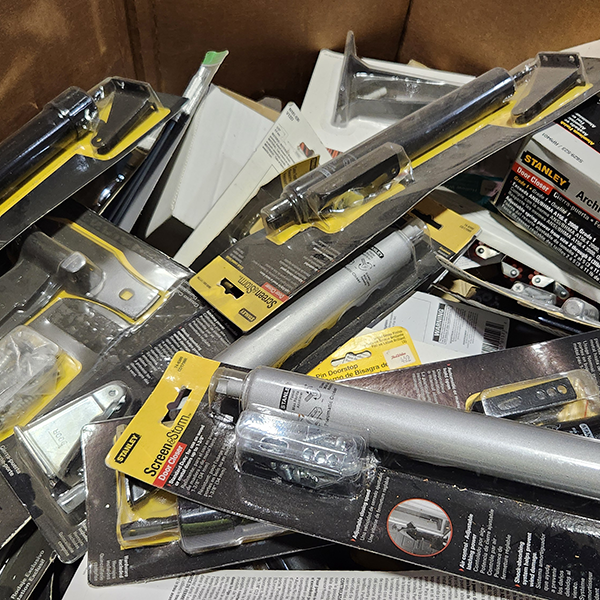 Hardware 02 Pallet