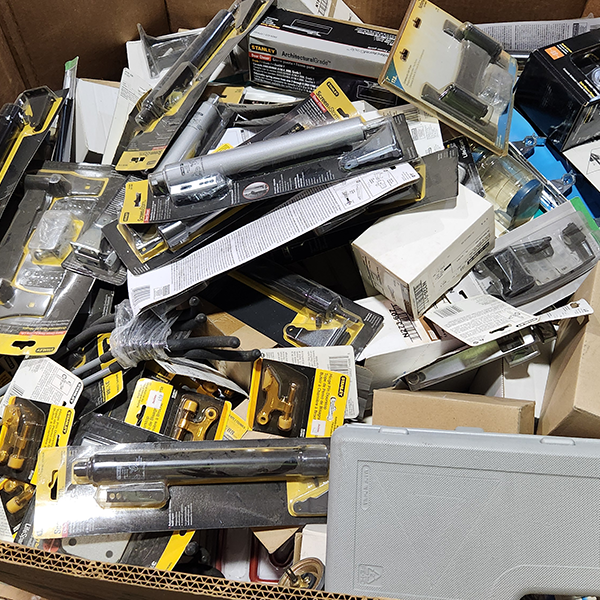 Hardware 02 Pallet
