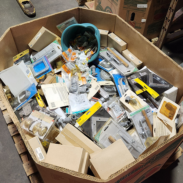 Hardware 04 Pallet