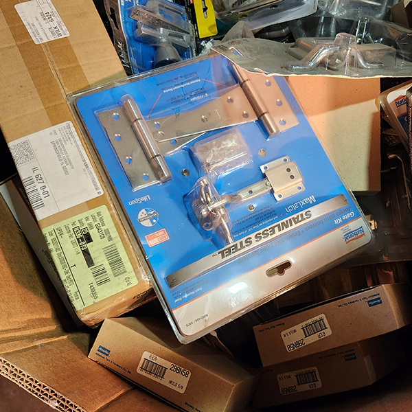 Hardware 05 Pallet