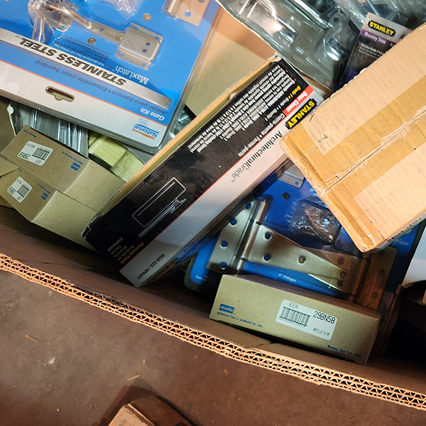Hardware 05 Pallet