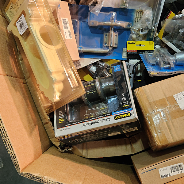 Hardware 05 Pallet