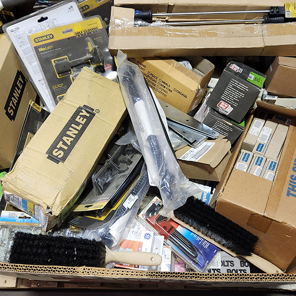 Hardware 06 Pallet
