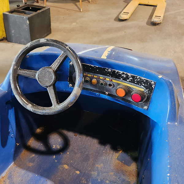 Long Blue Racer Kiddie Ride